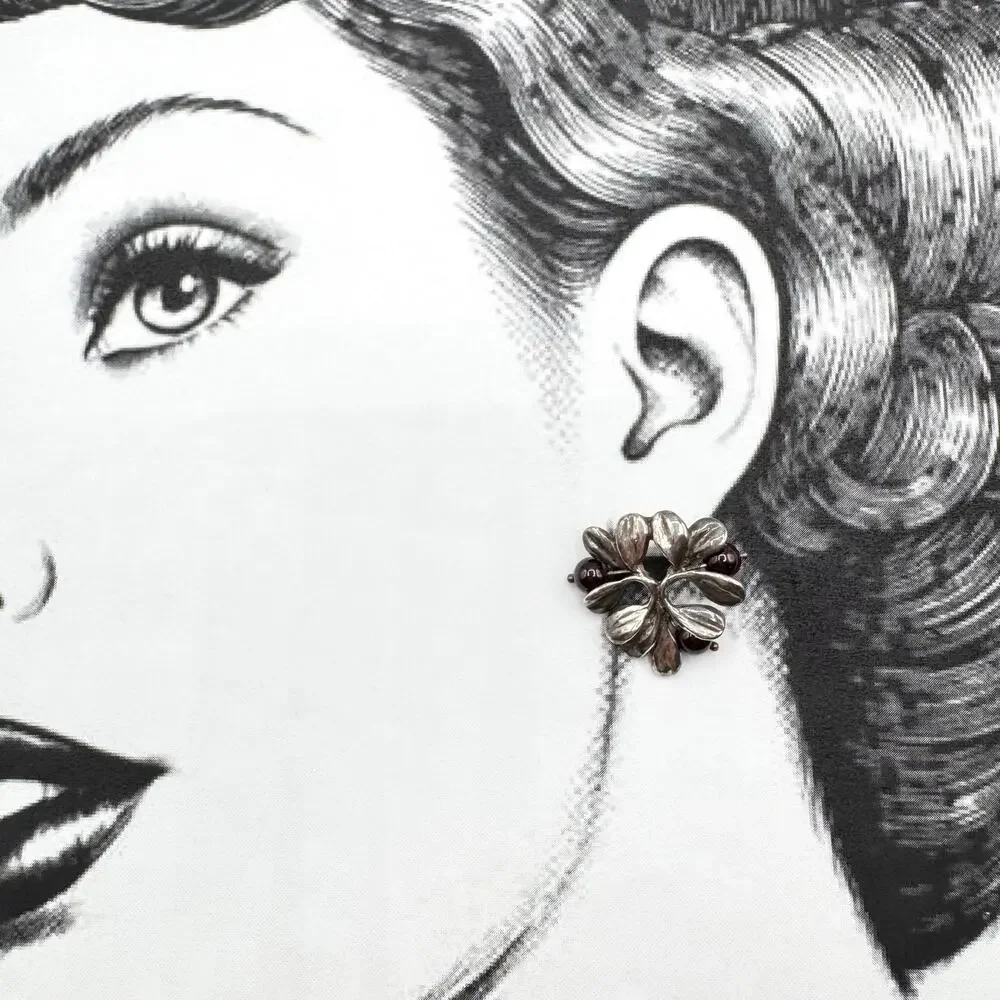 Vintage Silver Leaves Garnet Berry Bead Earrings Forestcore Fairycore Floral